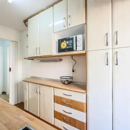 Family-Friendly Stay Near Madrid San Sebastián de los Reyes Exterior foto