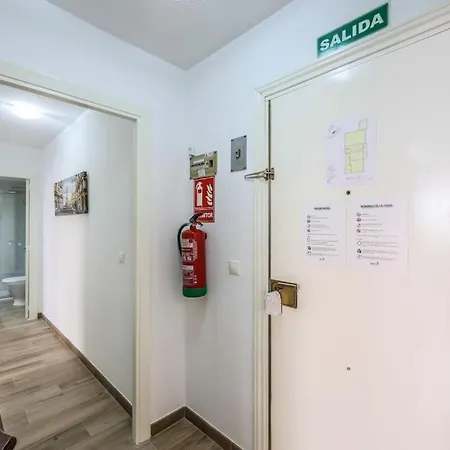 Family-Friendly Stay Near Madrid San Sebastián de los Reyes Exterior foto